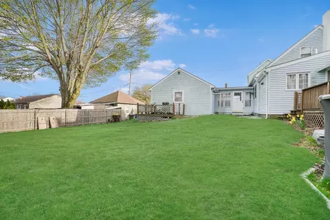 Exterior - 96 Star St, Fall River, MA 02724 photo 12 of 15