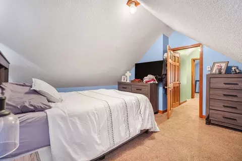 Bedroom - 96 Star St, Fall River, MA 02724 photo 4 of 4