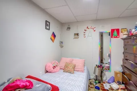 Bedroom - 546 Snell St, Fall River, MA 02721 photo 2 of 3