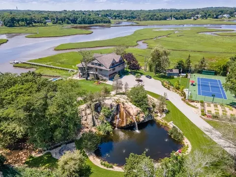 67 Border St, Scituate, MA 02066