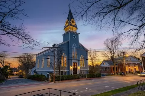 143 Main St, Sandwich, MA 02563