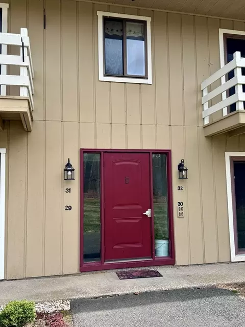 82 S Maple St #31, Westfield, MA 01085