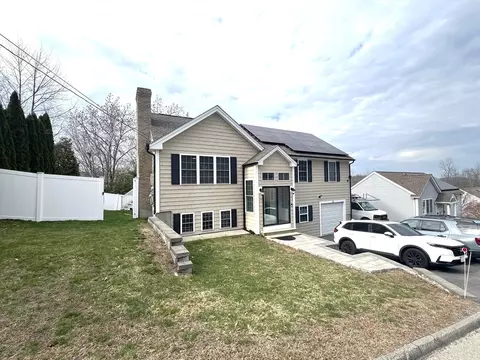 42 Third St, Worcester, MA 01602