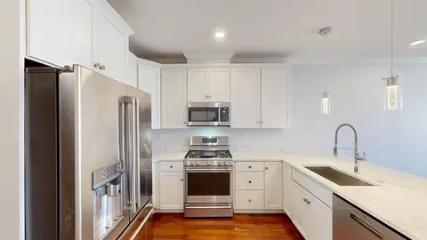 87 Medford St #215, Medford, MA 02155