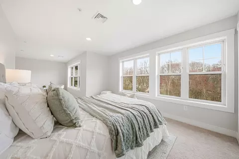 Bedroom - 269 Main St #U4001, Reading, MA 01867 photo 2 of 4