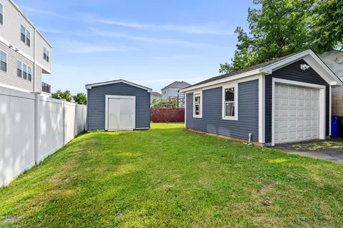 Exterior - 883 Grinnell St, Fall River, MA 02721 photo 4 of 7