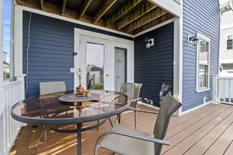 Exterior - 883 Grinnell St, Fall River, MA 02721 photo 5 of 7