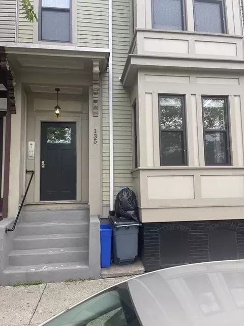 135 Havre St #1, Boston, MA 02128