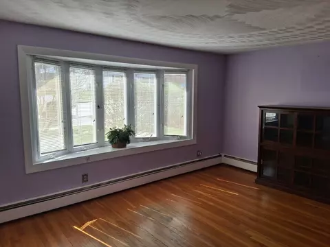 Living - 43 Robin Rd, Worcester, MA 01604 photo 1 of 1