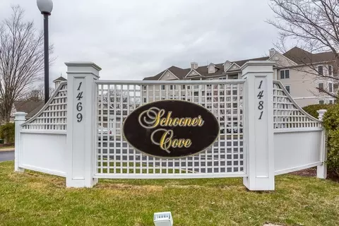 1481 Phillips Rd #1305, New Bedford, MA 02745