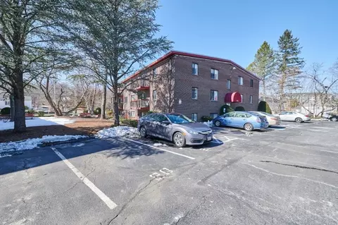 1011 Main St #12, Woburn, MA 01801