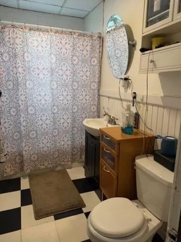 Bath - 64-66 Pleasant St, Easthampton, MA 01027 photo 2 of 6