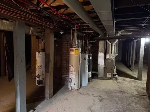 Entry Way - 64-66 Pleasant St, Easthampton, MA 01027 photo 3 of 7