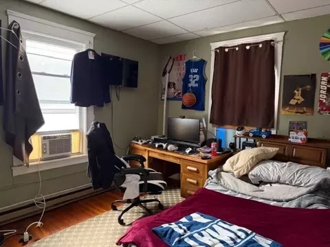 Bedroom - 64-66 Pleasant St, Easthampton, MA 01027 photo 4 of 7