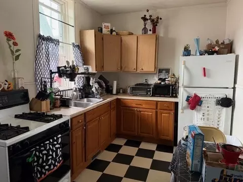 Kitchen - 64-66 Pleasant St, Easthampton, MA 01027 photo 4 of 6