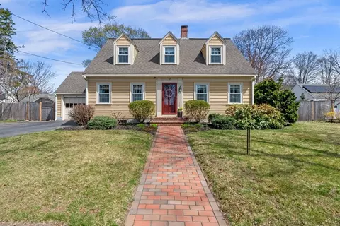17 Princeton Ave, Beverly, MA 01915