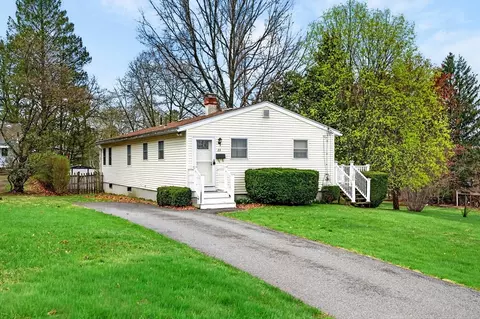 23 Winthrop, Clinton, MA 01510