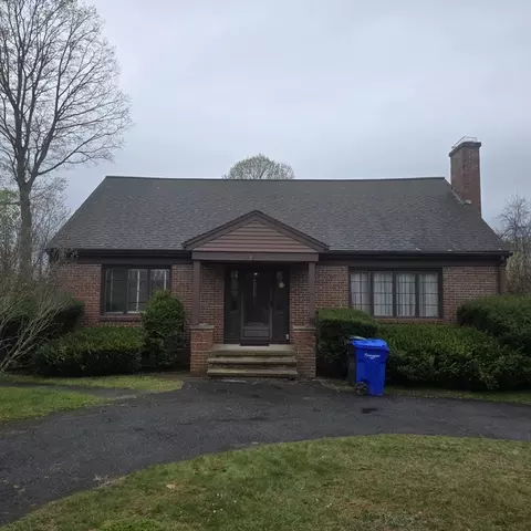 30 Woodcrest Rd, Springfield, MA 01129
