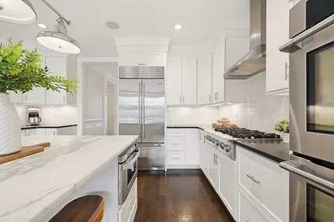 Kitchen - 194 Lindbergh Ave, Needham, MA 02494 photo 4 of 6