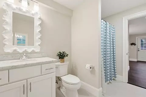 Bath - 194 Lindbergh Ave, Needham, MA 02494 photo 4 of 4