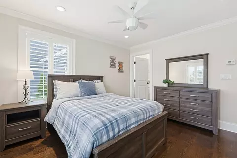 Bedroom - 194 Lindbergh Ave, Needham, MA 02494 photo 4 of 5