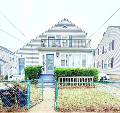 25-27 Lawn Ave, Quincy, MA 02169