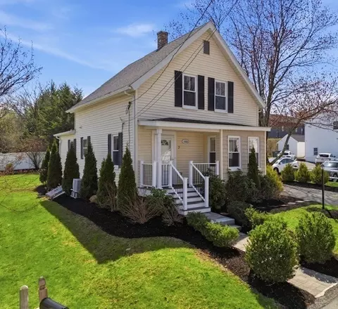 7 Cherry St, Southborough, MA 01745