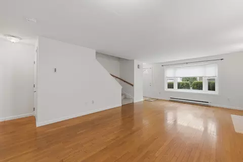 4 Jonathan Cir, Worcester, MA 01604 photo 6