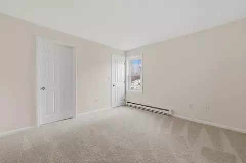 4 Jonathan Cir, Worcester, MA 01604 photo 12