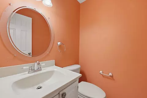 4 Jonathan Cir, Worcester, MA 01604 photo 22