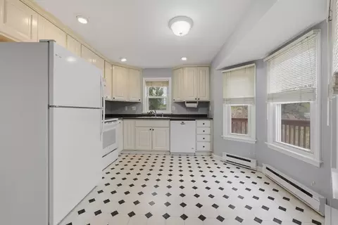 4 Jonathan Cir, Worcester, MA 01604 photo 8