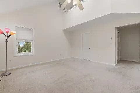 4 Jonathan Cir, Worcester, MA 01604 photo 17