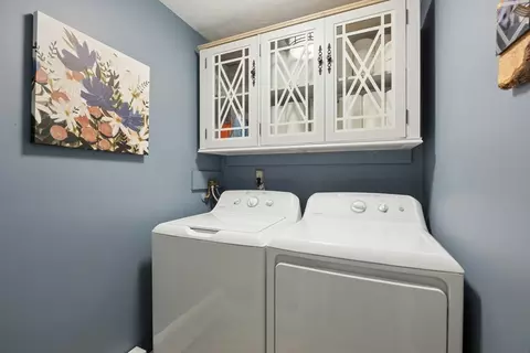 151 Hickory Ln, Whitinsville, MA 01588 photo 17