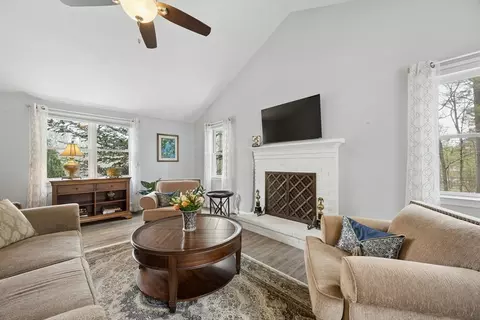 151 Hickory Ln, Whitinsville, MA 01588 photo 11