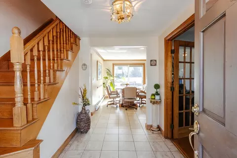 19 Miriam Rd, Waltham, MA 02451