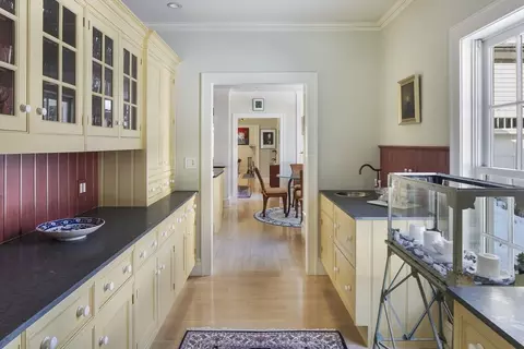 Entry Way - 43 Oak Hill Rd, Harvard, MA 01451 photo 1 of 5