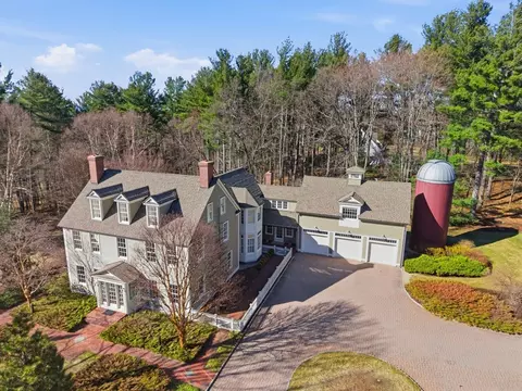 43 Oak Hill Rd, Harvard, MA 01451