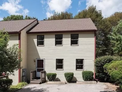 33 Cottage St #33, Newton, MA 02464