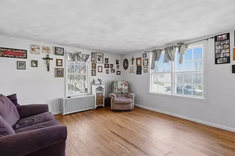 52 Summer St, Barre, MA 01005 photo 4