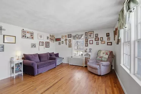 52 Summer St, Barre, MA 01005 photo 3