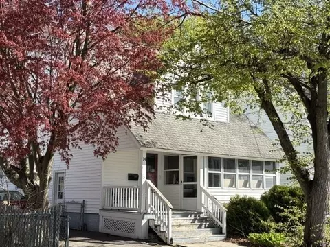 14 Blodgett St, Springfield, MA 01108 photo 2