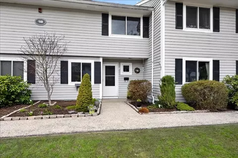 18 Beals Cove Rd #F, Hingham, MA 02043