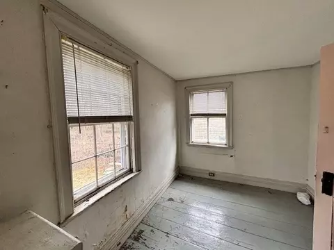 Bedroom - 246 North St, Hingham, MA 02043 photo 2 of 3