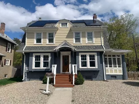 147 Belvidere St, Springfield, MA 01108