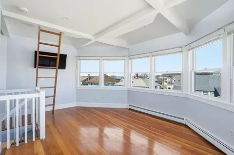 Living - 7 Mildred St, Hull, MA 02045 photo 2 of 10
