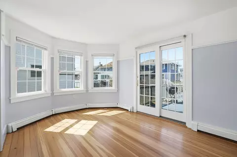 Living - 7 Mildred St, Hull, MA 02045 photo 10 of 10