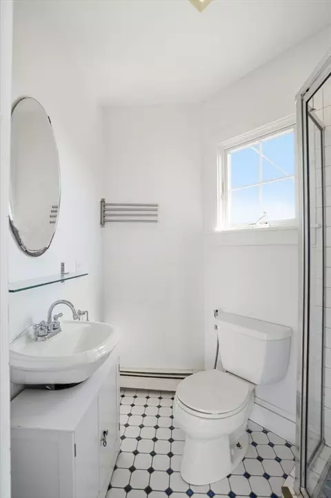 Bath - 7 Mildred St, Hull, MA 02045 photo 2 of 4