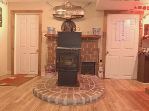 Entry Way - 5 Pine Ave, Ashburnham, MA 01430 photo 1 of 1