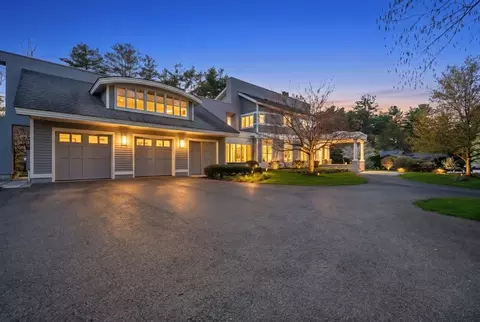 24 Prynne Ridge Rd, Longmeadow, MA 01106