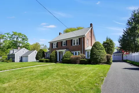 35 Shefford St, Springfield, MA 01107 photo 3